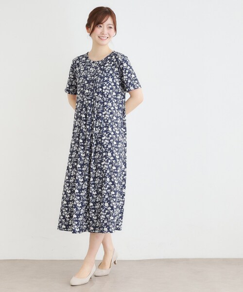 LAURA ASHLEY(ローラアシュレイ)の「【洗える/ジャージ素材/同柄アイテムあり】ライ柄ワンピース(ワンピース・レディース・ネイビー系・40/38)」の4枚目の写真
