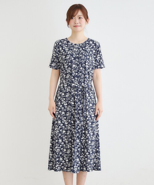 LAURA ASHLEY(ローラアシュレイ)の「【洗える/ジャージ素材/同柄アイテムあり】ライ柄ワンピース(ワンピース・レディース・ネイビー系・40/38)」の6枚目の写真