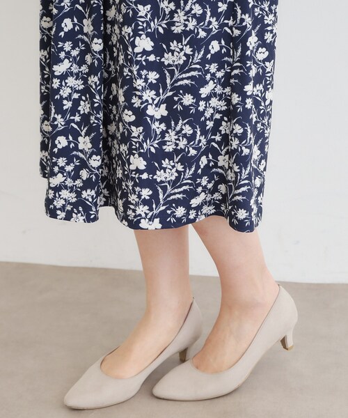 LAURA ASHLEY(ローラアシュレイ)の「【洗える/ジャージ素材/同柄アイテムあり】ライ柄ワンピース(ワンピース・レディース・ネイビー系・40/38)」の12枚目の写真