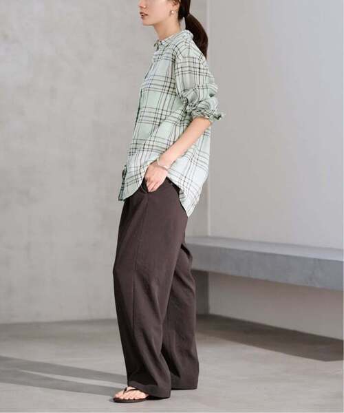 FRAMeWORK（フレームワーク）の「≪新色 / 追加≫フレンチリネンレギュラーシャツ2（シャツ/ブラウス・レディース・グリーン/ブルー/ダークブルー・FREE）」の4枚目の写真