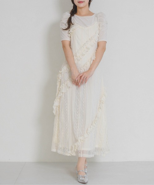 31 Sons de mode(トランテアン ソン ドゥ モード)の「一部店舗限定 2026春夏新作 フリルキャミロングワンピース(ワンピース・レディース・ホワイト・フリ-)」の4枚目の写真