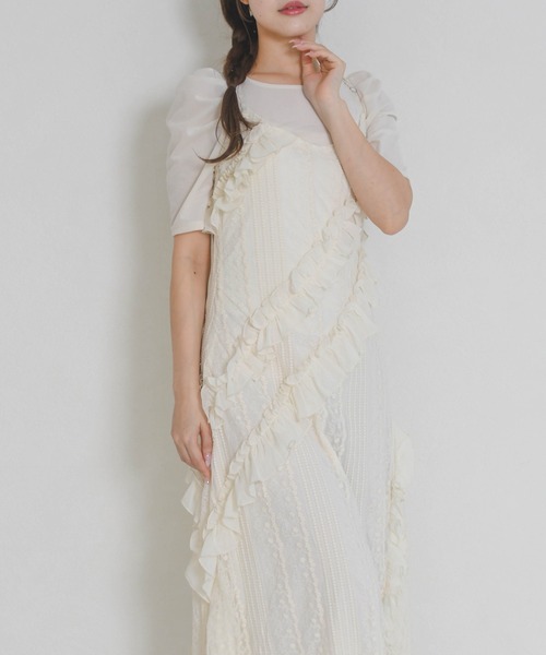 31 Sons de mode(トランテアン ソン ドゥ モード)の「一部店舗限定 2026春夏新作 フリルキャミロングワンピース(ワンピース・レディース・ホワイト・フリ-)」の8枚目の写真
