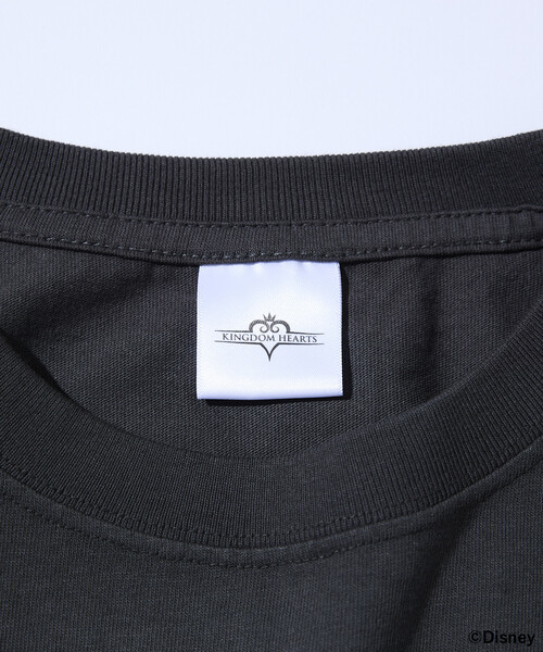FREAK'S STORE（フリークスストア）の「FREAK’S STORE/フリークスストア KINGDOM HEARTS II / KEY ART TEE/キングダム ハーツ II / キーアートTシャツ（Tシャツ/カットソー・メンズ・ホワイト/ブラック・MEDIUM/LARGE/X-LARGE）」の7枚目の写真