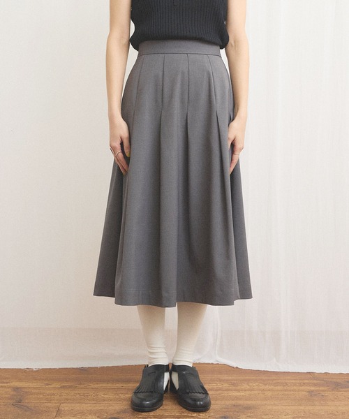fig London(フィグロンドン)の「standard tuck skirt(スカート・レディース・チャコールグレー/グレー・FREE)」の11枚目の写真