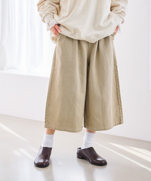 studio CLIP(スタディオクリップ)の「バギークロップドパンツ(その他パンツ・レディース・ベージュ/インディゴブルー・MEDIUM/LARGE)」の1枚目の写真