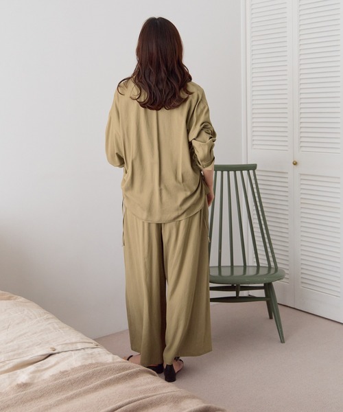 Elura(エルーラ)の「シャリサラワイドパンツ<低身長サイズあり>/661819(その他パンツ・レディース・ライトピンク/ネイビー/ダークブラウン/ベージュ・MEDIUM/FREE(S)/LARGE/SMALL)」の9枚目の写真