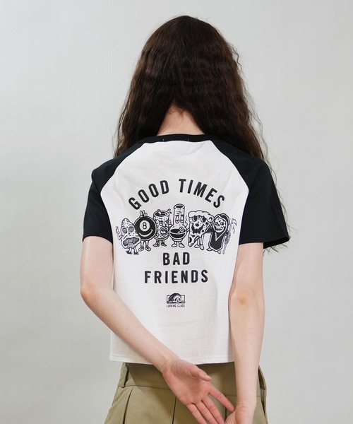 LURKING CLASS(ラーキングクラス)の「【ムラサキスポーツ限定】LURKING CLASS/ラーキングクラス 半袖 Tシャツ クロップド丈 GOOD TIMES 2 RAGLN MINI ST26STM04W(Tシャツ/カットソー・レディース・ブラック×ホワイト/ホワイト×ブラック・L/M)」の2枚目の写真