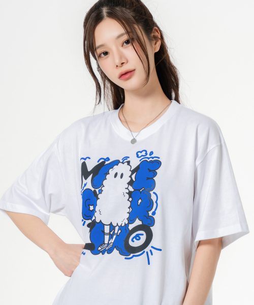 MOZMOZ(モズモズ)の「モズクラウド オーバーサイズ 半袖Tシャツ ホワイト(Tシャツ/カットソー・レディース・その他・1/2/3)」の3枚目の写真