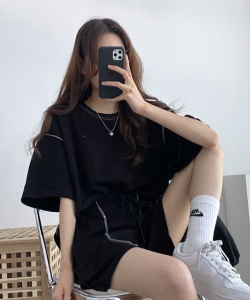 boemy（ボエミー）の「【セットアップ】ステッチデザインカットソー（セットアップ・レディース・ブラック・M/L/XL）」の4枚目の写真