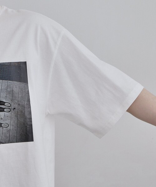 tk.TAKEO KIKUCHI(ティーケータケオキクチ)の「フォトTシャツ(Tシャツ/カットソー・メンズ・ホワイト系2/ホワイト系1/ホワイト・02/03/04)」の20枚目の写真