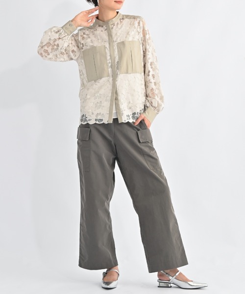 aunt lily(アントリリー)の「華やかラッセルレース スタンドネックシャツ|レースシャツ レースブラウス スタンドカラー 比翼仕立て 羽織り コットン混 きれいめ 大人カジュアル(シャツ/ブラウス・レディース・ブラック/グレー/ブルー・S/M/L/LL/3L)」の4枚目の写真