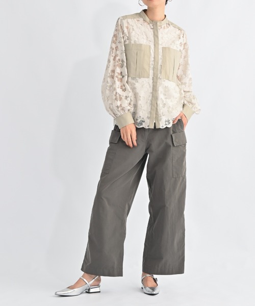 aunt lily(アントリリー)の「華やかラッセルレース スタンドネックシャツ|レースシャツ レースブラウス スタンドカラー 比翼仕立て 羽織り コットン混 きれいめ 大人カジュアル(シャツ/ブラウス・レディース・ブラック/グレー/ブルー・S/M/L/LL/3L)」の5枚目の写真