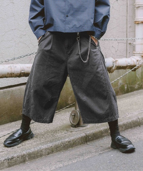 RAGEBLUE(レイジブルー)の「Barrel Buggy Half Pants/バレルバギーハーフパンツ(その他パンツ・メンズ・グレー/ブラック・LARGE/MEDIUM)」の3枚目の写真