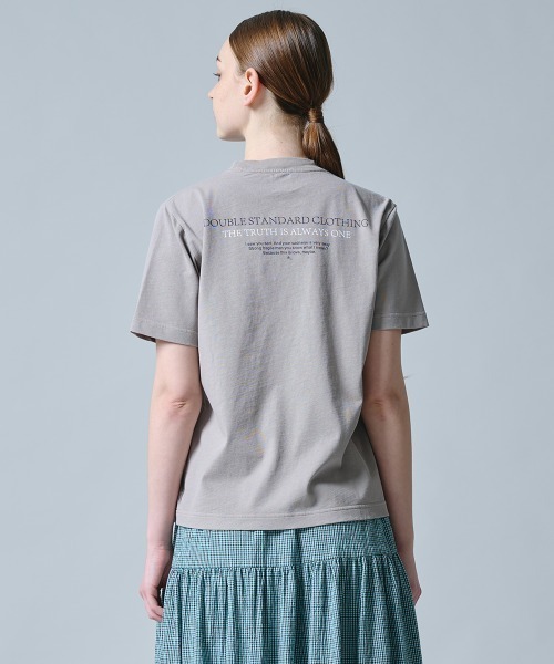 DOUBLE STANDARD CLOTHING(ダブルスタンダードクロージング)の「ヴィンテージレアルツイストプリントTシャツ(Tシャツ/カットソー・レディース・ベージュ・FREE)」の5枚目の写真