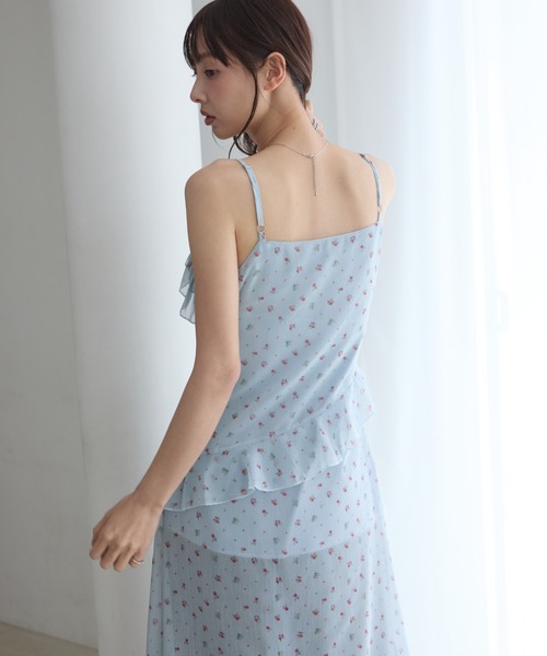 krahe(クレーエ)の「立体フラワーモチーフ シアーフリルチュニック / キャミドレス(ワンピース・レディース・ブルー/アイボリー/レッド・FREE)」の4枚目の写真