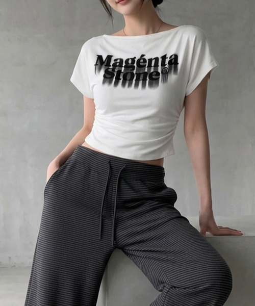 VIVID LADY(ビビッドレディー)の「ドレープ ボートネック ロゴトップス(Tシャツ/カットソー・レディース・ホワイト/ブラック/ベージュ・FREE)」の5枚目の写真