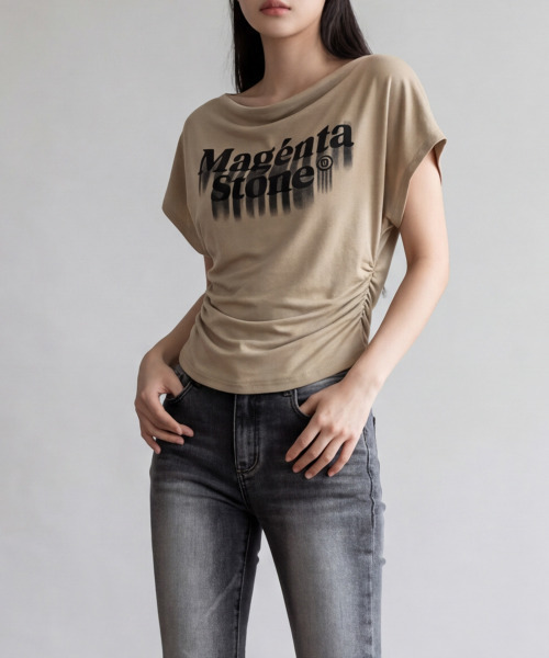 VIVID LADY(ビビッドレディー)の「ドレープ ボートネック ロゴトップス(Tシャツ/カットソー・レディース・ホワイト/ブラック/ベージュ・FREE)」の10枚目の写真