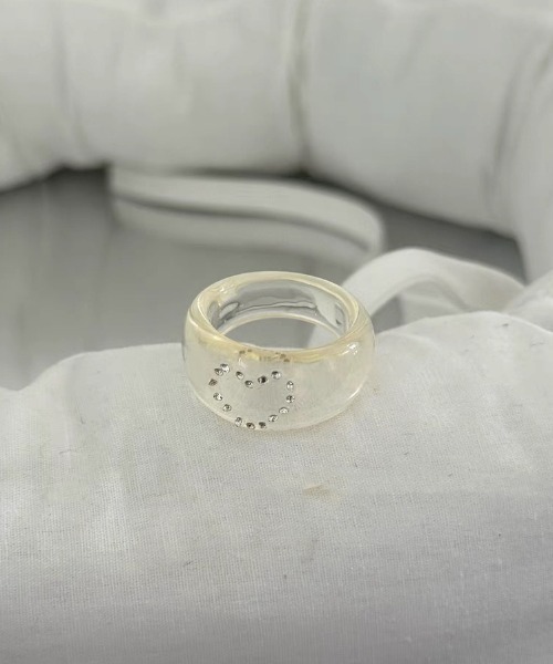 Vipoa(ヴィポア)の「Heartdesign clear ring(リング・レディース・クリア・ONE SIZE)」の4枚目の写真