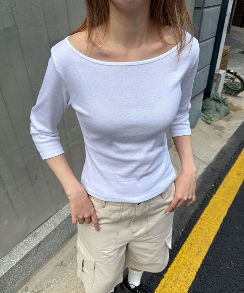 4INT.(フォイント)の「7分袖 コットン ボートネック 長袖 Tシャツ(Tシャツ/カットソー・レディース・ホワイト/グレー/ネイビー/ブラック・FREE)」の2枚目の写真