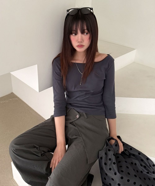 4INT.(フォイント)の「7分袖 コットン ボートネック 長袖 Tシャツ(Tシャツ/カットソー・レディース・ホワイト/グレー/ネイビー/ブラック・FREE)」の7枚目の写真