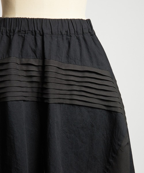 gomme(ゴム)の「デニムタックパンツ(デニムパンツ・レディース・ブラック/インディゴブルー・MEDIUM)」の16枚目の写真