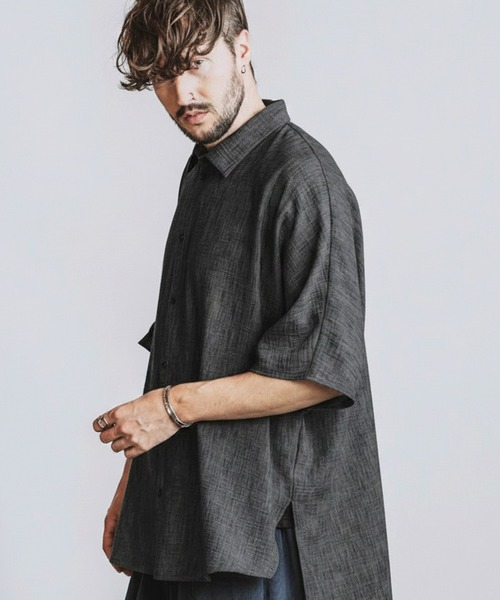 NO ID.(ノーアイディ)の「【NO ID.】Irregular Hemline Shirt / イレギュラー ヘムライン シャツ(シャツ/ブラウス・メンズ・ホワイト/グレー/ブラック・ONE SIZE)」の3枚目の写真