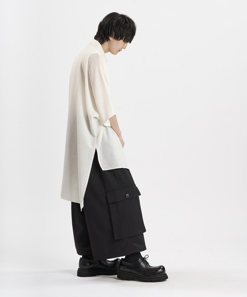 NO ID.(ノーアイディ)の「【NO ID.】Irregular Hemline Shirt / イレギュラー ヘムライン シャツ(シャツ/ブラウス・メンズ・ホワイト/グレー/ブラック・ONE SIZE)」の5枚目の写真