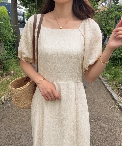 junoah(ジュノア)の「バックリボンフレアワンピース(ワンピース・レディース・ミント/アイボリー/ブラック・SMALL/MEDIUM/LARGE)」の7枚目の写真