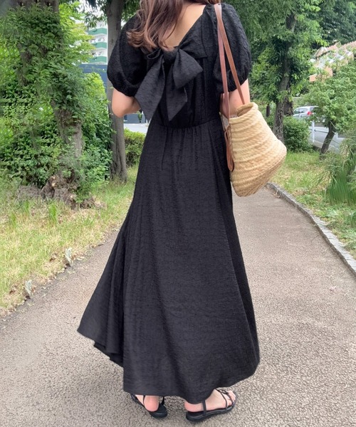 junoah(ジュノア)の「バックリボンフレアワンピース(ワンピース・レディース・ミント/アイボリー/ブラック・SMALL/MEDIUM/LARGE)」の9枚目の写真