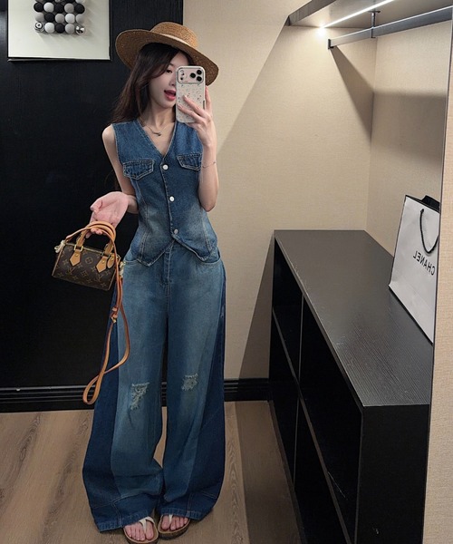 FAVORITO(ファヴォリート)の「デニムベストパンツセットアップ(セットアップ・レディース・ブルー・S/M/L/XL)」の8枚目の写真