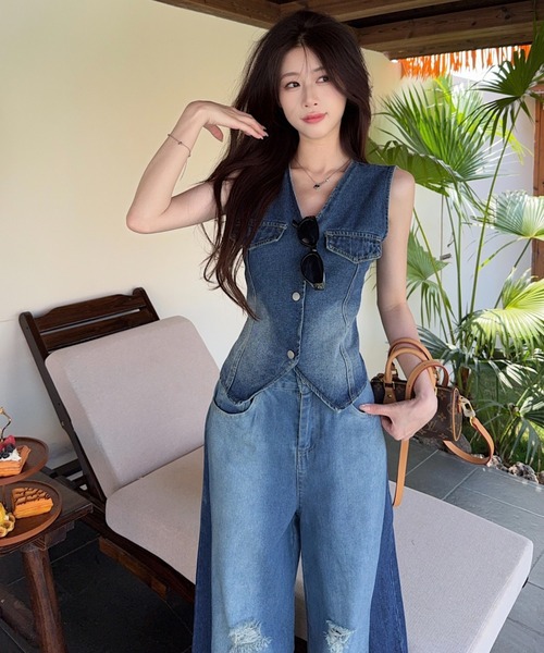 FAVORITO(ファヴォリート)の「デニムベストパンツセットアップ(セットアップ・レディース・ブルー・S/M/L/XL)」の5枚目の写真
