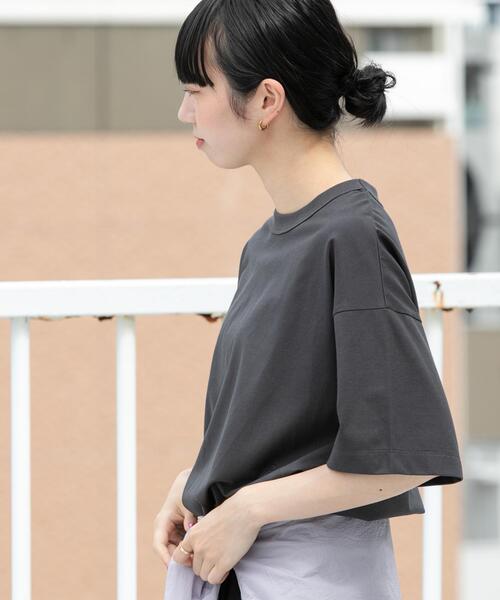 EKAL(エカル)の「『UR TECH ひやサラクール』ロゴ刺繍 Tシャツ(Tシャツ/カットソー・レディース・イエロー/ホワイト/チャコールグレー・ONE)」の11枚目の写真