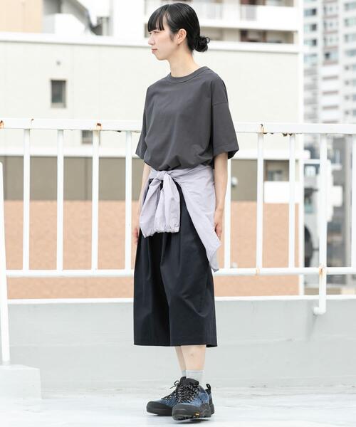 EKAL(エカル)の「『UR TECH ひやサラクール』ロゴ刺繍 Tシャツ(Tシャツ/カットソー・レディース・イエロー/ホワイト/チャコールグレー・ONE)」の13枚目の写真