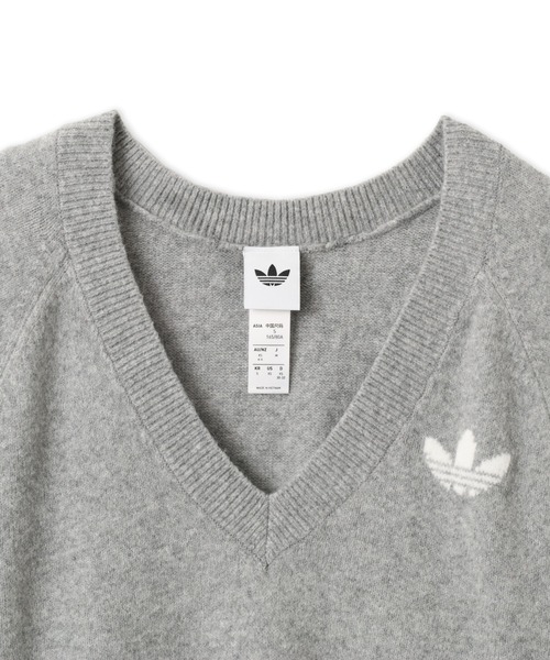 adidas(アディダス)の「adidas ESSENTIALS KNIT SWEATSHIRT / アディダス エッセンシャルズ ニット スウェットシャツ(ニット/セーター・レディース・グレー・S/M/L)」の5枚目の写真