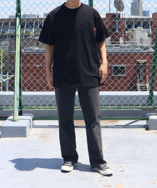 UNIVERSAL OVERALL(ユニバーサルオーバーオール)の「UNIVERSAL OVERALL / POCKET S/S TEE / 半袖ポケットTシャツ(Tシャツ/カットソー・メンズ・ブラック/ブラウン/サックスブルー/ホワイト・S/L/XL/M)」の13枚目の写真