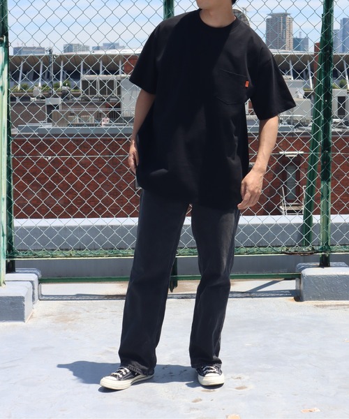 UNIVERSAL OVERALL(ユニバーサルオーバーオール)の「UNIVERSAL OVERALL / POCKET S/S TEE / 半袖ポケットTシャツ(Tシャツ/カットソー・メンズ・ブラック/ブラウン/サックスブルー/ホワイト・S/L/XL/M)」の15枚目の写真
