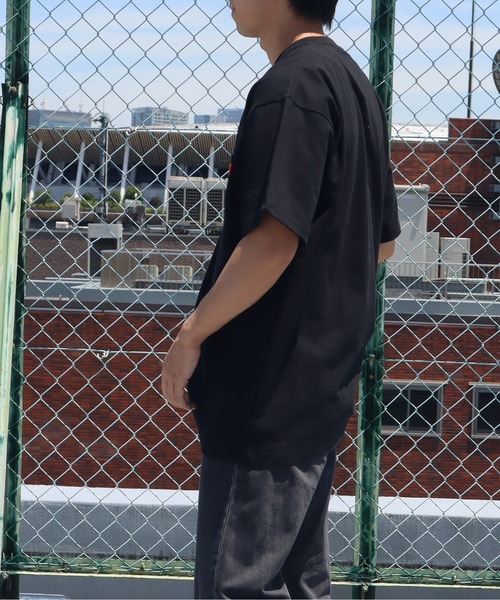 UNIVERSAL OVERALL(ユニバーサルオーバーオール)の「UNIVERSAL OVERALL / POCKET S/S TEE / 半袖ポケットTシャツ(Tシャツ/カットソー・メンズ・ブラック/ブラウン/サックスブルー/ホワイト・S/L/XL/M)」の16枚目の写真