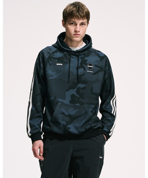 F.C.Real Bristol(エフシーレアルブリストル)の「TRAINING TRACK PULLOVER HOODIE(パーカー・メンズ・ブラック/ピンク/カモフラージュ・SMALL/MEDIUM/XX-LARGE/X-LARGE/LARGE)」の6枚目の写真