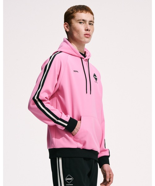 F.C.Real Bristol(エフシーレアルブリストル)の「TRAINING TRACK PULLOVER HOODIE(パーカー・メンズ・ブラック/ピンク/カモフラージュ・SMALL/MEDIUM/XX-LARGE/X-LARGE/LARGE)」の4枚目の写真