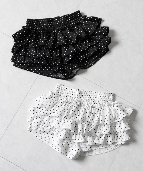 me+em select(ミームセレクト)の「【 2color 】ティアードフリルドットショートパンツ / tiered frill dot short pants(その他パンツ・レディース・ホワイト/ブラック・FREE)」の8枚目の写真