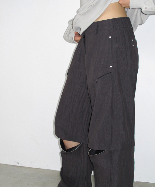 41PRAY（サイルプレイ）の「3-Way Utility Pants / Charcoal（その他パンツ・レディース・チャコール・OS）」の2枚目の写真