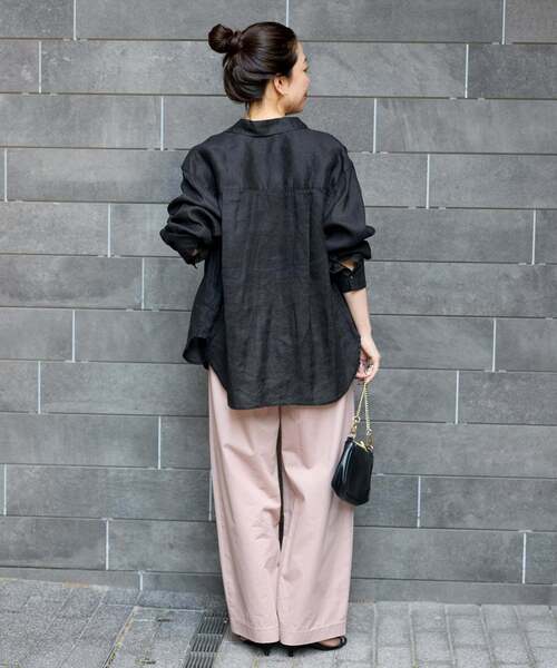 B.C STOCK(ベーセーストック)の「《追加3》《S/Mサイズ展開》手洗い可 / 2WAYフレンチリネンシャツ(シャツ/ブラウス・レディース・ブラック/イエロー/ライトブルー/ピンク/オートミール/アイボリー/レッド/チョコ・SMALL/MEDIUM)」の11枚目の写真