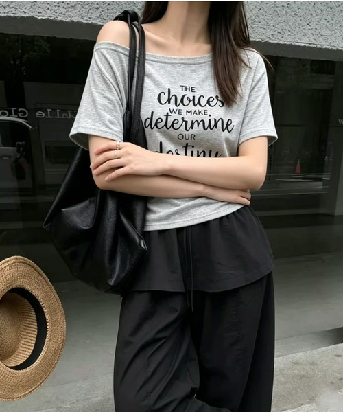 semuse(セミューズ)の「ロゴプリントワンショルダーTシャツ(Tシャツ/カットソー・レディース・ホワイト/グレー/ブラック・FREE)」の6枚目の写真