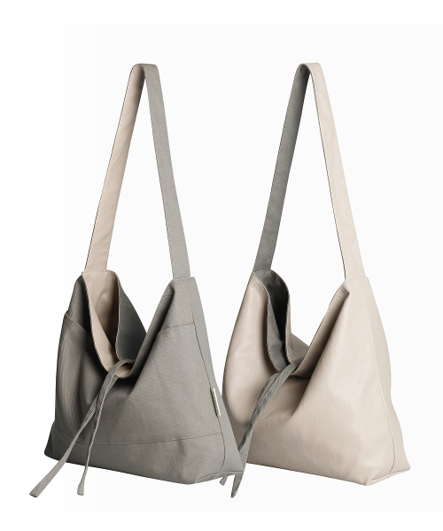 SOCHARMING（ソーチャーミング）の「Solid Leather Reversible Shoulder Bag - 4 colors（ショルダーバッグ・レディース・ブラック/ブラウン/グレー/カーキ・FREE）」の5枚目の写真