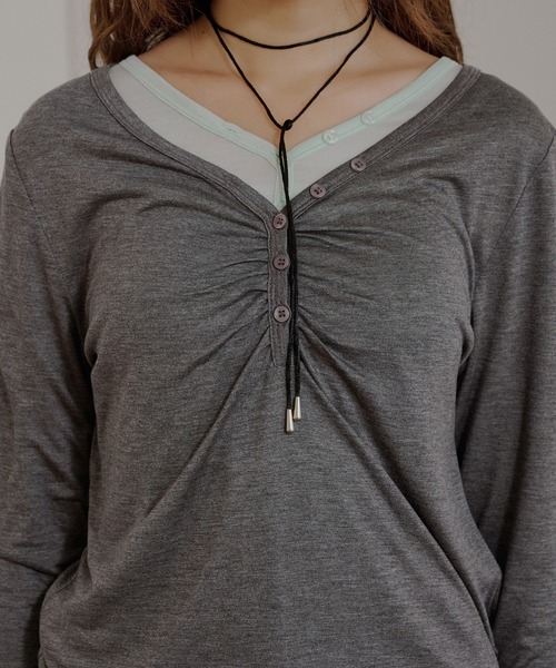MUHET(ミュエータ)の「【set item】sheer layered gather tops / シアーレイヤードギャザーロンTセット(Tシャツ/カットソー・レディース・チャコールグレー/オフホワイト/ネイビー/ブラウン・FREE)」の16枚目の写真
