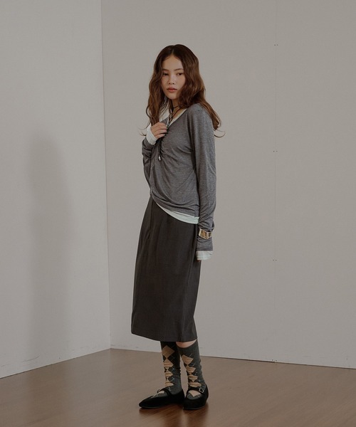 MUHET(ミュエータ)の「【set item】sheer layered gather tops / シアーレイヤードギャザーロンTセット(Tシャツ/カットソー・レディース・チャコールグレー/オフホワイト/ネイビー/ブラウン・FREE)」の22枚目の写真
