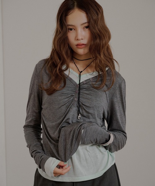 MUHET(ミュエータ)の「【set item】sheer layered gather tops / シアーレイヤードギャザーロンTセット(Tシャツ/カットソー・レディース・チャコールグレー/オフホワイト/ネイビー/ブラウン・FREE)」の18枚目の写真