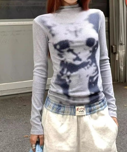 SHERU(シェル)の「ドットアートグラフィック ハイネックタイトロンTシャツ 猫(Tシャツ/カットソー・レディース・グレー/ホワイト・M)」の3枚目の写真