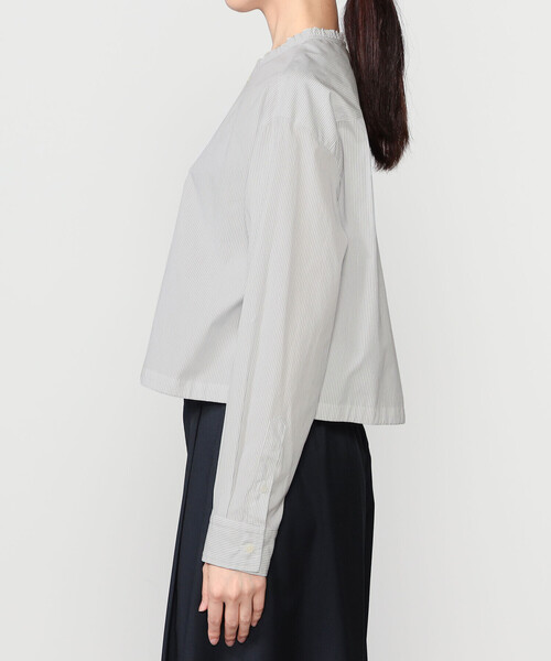 nicholson&nicholson（ニコルソンアンドニコルソン）の「nicholson & nicholson | フリルカラー 長袖ショートシャツ WOMEN（シャツ/ブラウス・レディース・ホワイト系その他・38）」の10枚目の写真