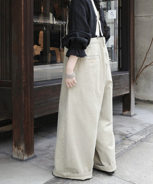 JOURNAL STANDARD LUXE(ジャーナルスタンダード ラックス)の「MATEY's サスペンダーパンツ(その他パンツ・レディース・ベージュ/ブラック・FREE)」の13枚目の写真